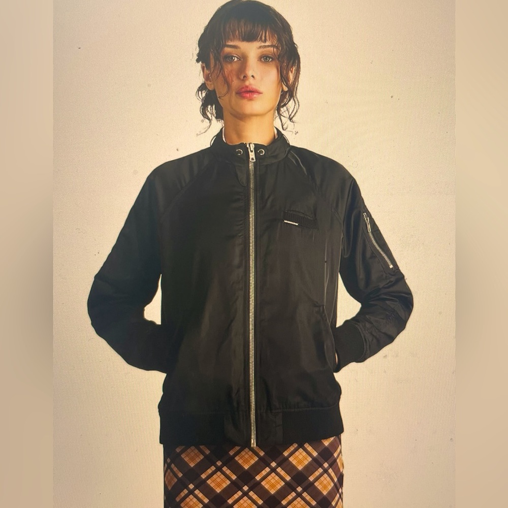 🖤 Members Only Women’s Iconic Boyfriend Jacket 🖤